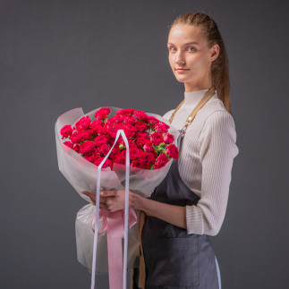 17 малиновых Кустовых Роз