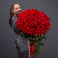 Букет из 101 красной розы Фридом