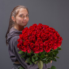 Букет из 51 красной розы Фридом