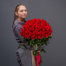Букет из 51 красной розы Фридом